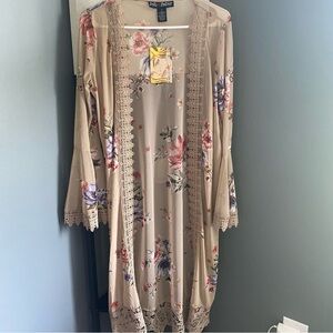 Polly & Esther Floral Kimono - Beige and Pink
